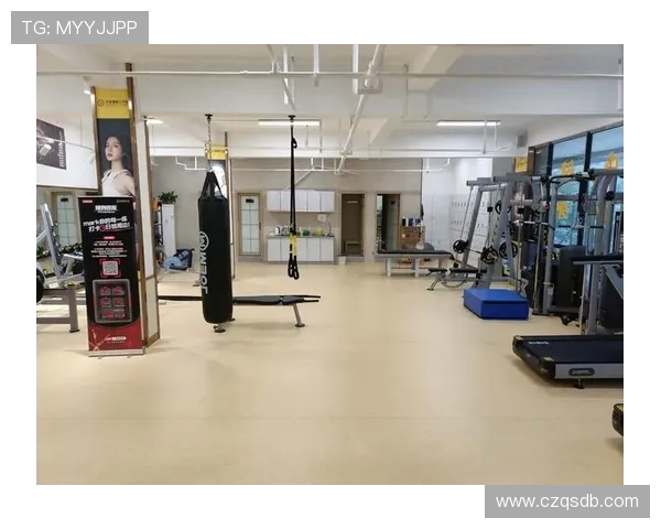 健身达人必看：如何在忙碌生活中轻松融入高效训练计划提升体能