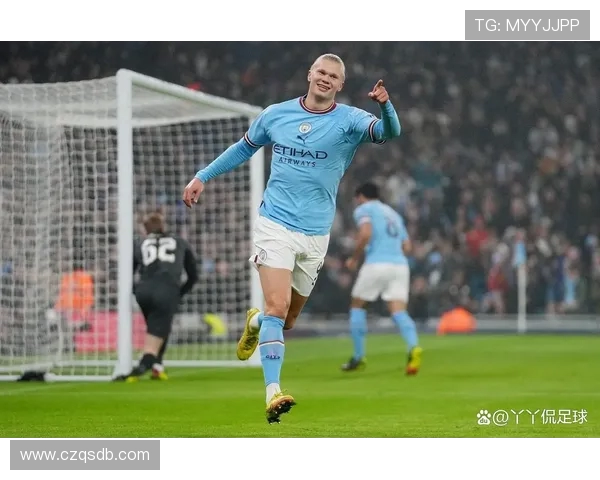 埃尔林哈兰德如何以惊人速度和力量改变当代足球进攻格局