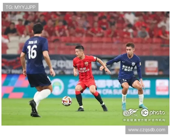 上海羽毛球队强势领跑联赛积分榜以77分稳居第一位置 上海羽毛球队强势领跑联赛积分榜以77分稳居第一位置