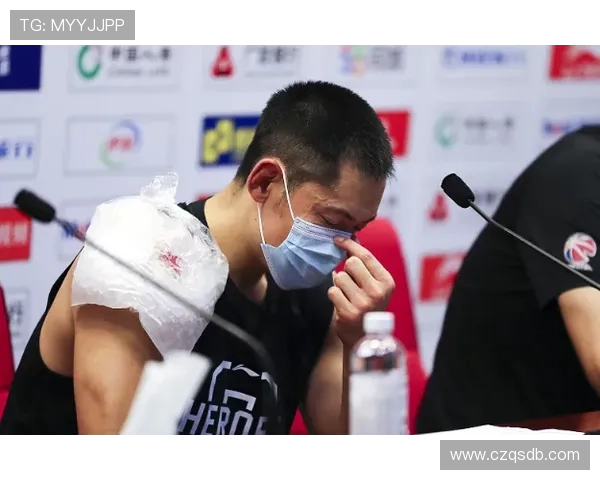 张庆鹏：从篮球场上的传奇到生活中的奋斗者，如何影响年轻一代的成长与梦想